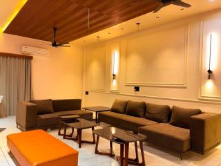 Palm Crest Villa Near Ahmedabad - 1