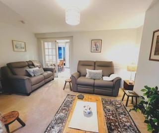 Dogs Welcome Peaks Retreat Views 3BR Sleep 5 - 8