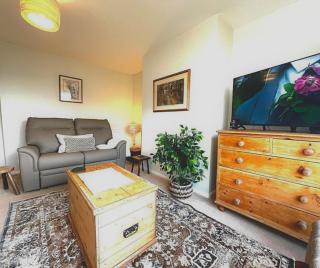 Dogs Welcome Peaks Retreat Views 3BR Sleep 5 - 7