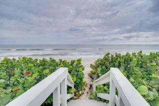 Oceanfront Gem! Steps to Sand, Miles from Ordinary - 9