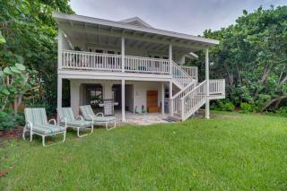 Oceanfront Gem! Steps to Sand, Miles from Ordinary - Vero Beach - 8