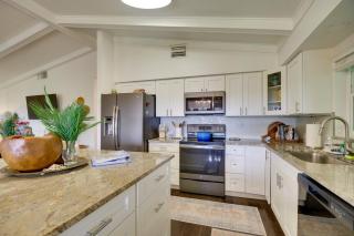 Oceanfront Gem! Steps to Sand, Miles from Ordinary - 4