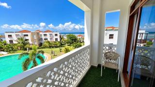 Beachfront 2 Bedroom Apartment North Coast - 8