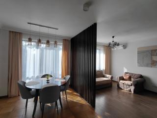 Modern 2BR Old Town - 7
