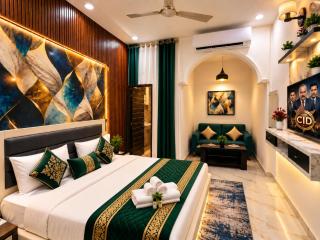 Hotel Simrandeep Suites Near IGI Delhi Airport - Free Airport Pickup & Drop - 8
