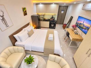 Fox Living Nguyen Huu Canh - 8