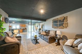 Walk to Apple Valley Lake: Patio, Fire Pit - 4