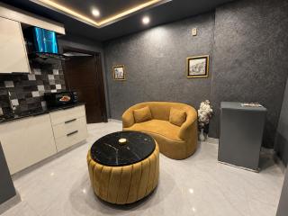 Starlight 1-Bedroom Apartment - 2