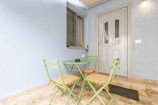 15 Min form Center - Easy Access - Modern House - 5