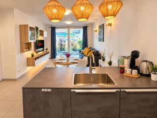 Bright 1 bedroom Retreat with terrace and parking - 4