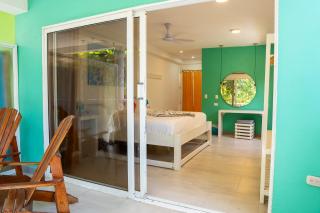 Blue Mango Beach Hotel - 4