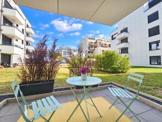 Bright 1 bedroom Retreat with terrace and parking - 7