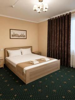Art moon Hotel - 0