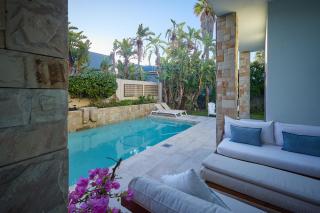 Atlantic Palms Courtyard - 4