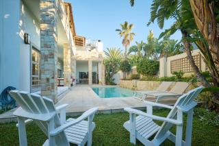 Atlantic Palms Courtyard - 7