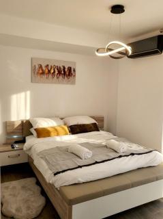 Spacious 2BR 6 Guests near Acropolis & 2 min to Syngrou Fix Metro - 6