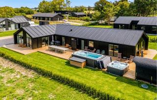 Awesome Home In Ebeltoft With Sauna - 1