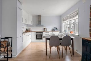 Tromsø 80 m² Apartment with balcony sea view - 7