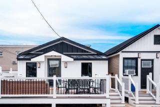 Coastal Sands Inn - 2