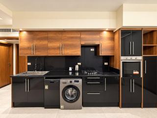 Luxury 2BDR Apartment l Lake View in New Cairo - 6