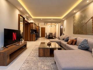 Luxury 2BDR Apartment l Lake View in New Cairo - 2