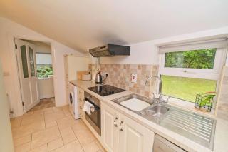Boyne Valley Cottage near Navan with Garden by Travel Lets Holiday Homes - 6