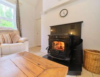 Boyne Valley Cottage near Navan with Garden by Travel Lets Holiday Homes - 9