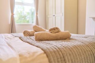 Boyne Valley Cottage near Navan with Garden by Travel Lets Holiday Homes - 5