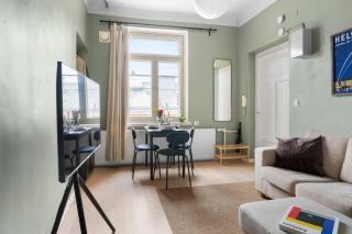 1875 Attic, Bathtub, Walking Street, Top Floor - 5