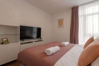 Modern apartment with balcony, private parking and fast Wi-Fi, Timișoara Center - 3