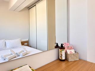 Sea & Luxury - 1