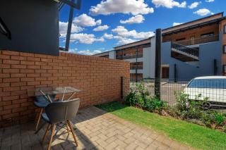 The Clareville Apt by Mall of Africa - 1