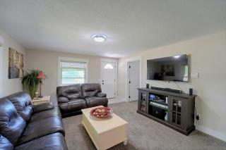 Fully Remodeled Home, 7 Mi to Roaring River! - 5