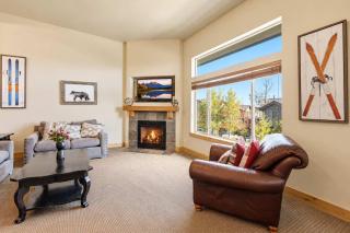 Bears Lair Spacious Townhome with Private Hot Tub - 8