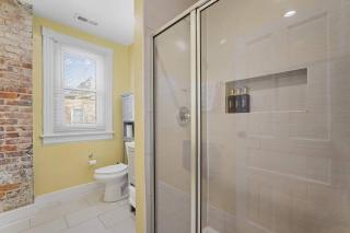 4 bdrm home in Columbia Heights NW DC sleeps 10 - 7