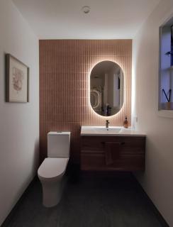 Entire 2-bed House in Woolston - 2