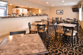 Best Western Executive Inn & Suites - 3