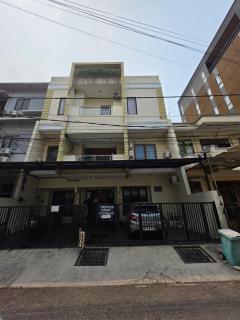 Hotel O near Mall Ciputra World formerly 28 Residence - 8