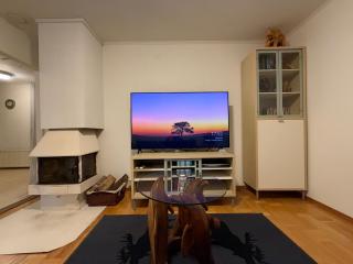 Bungalow med öppen spis Takdusch badkar och high speed wifi - 1