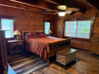 PNW Woodland Lodge - 4