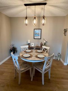 Updated City 2BR, BMO, Saddledome, 17 Ave, Parking - 9