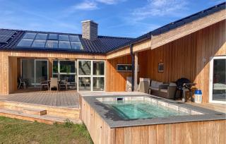 Nice Home In Vejers Strand With Wifi - 0