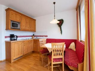 Tyrolean Apartment with Terrace - 7