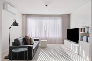 Spacious New Town Family Retreat - 4