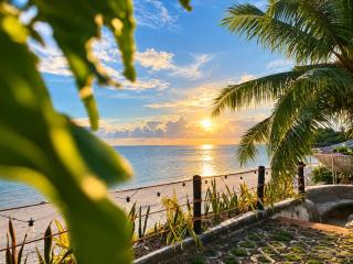 Dapdap Shorelines Beachfront Villa - 5