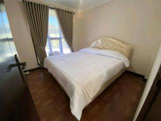 Villa 4 Kamar Tidur Dengan Kolam Renang Pribadi - 3