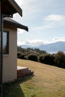 Mount Maude Retreat, Lake Hawea Views, sleeps 10 - 5