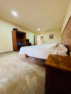 Hotel Suites Piamonte - Bernal - 3
