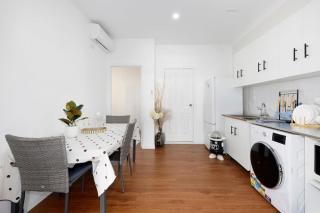 2BR Escape Near Sunnybank Plaza - 4