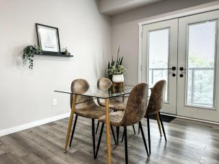 Modern 2 Bedroom Apartment in North Bay - 1
